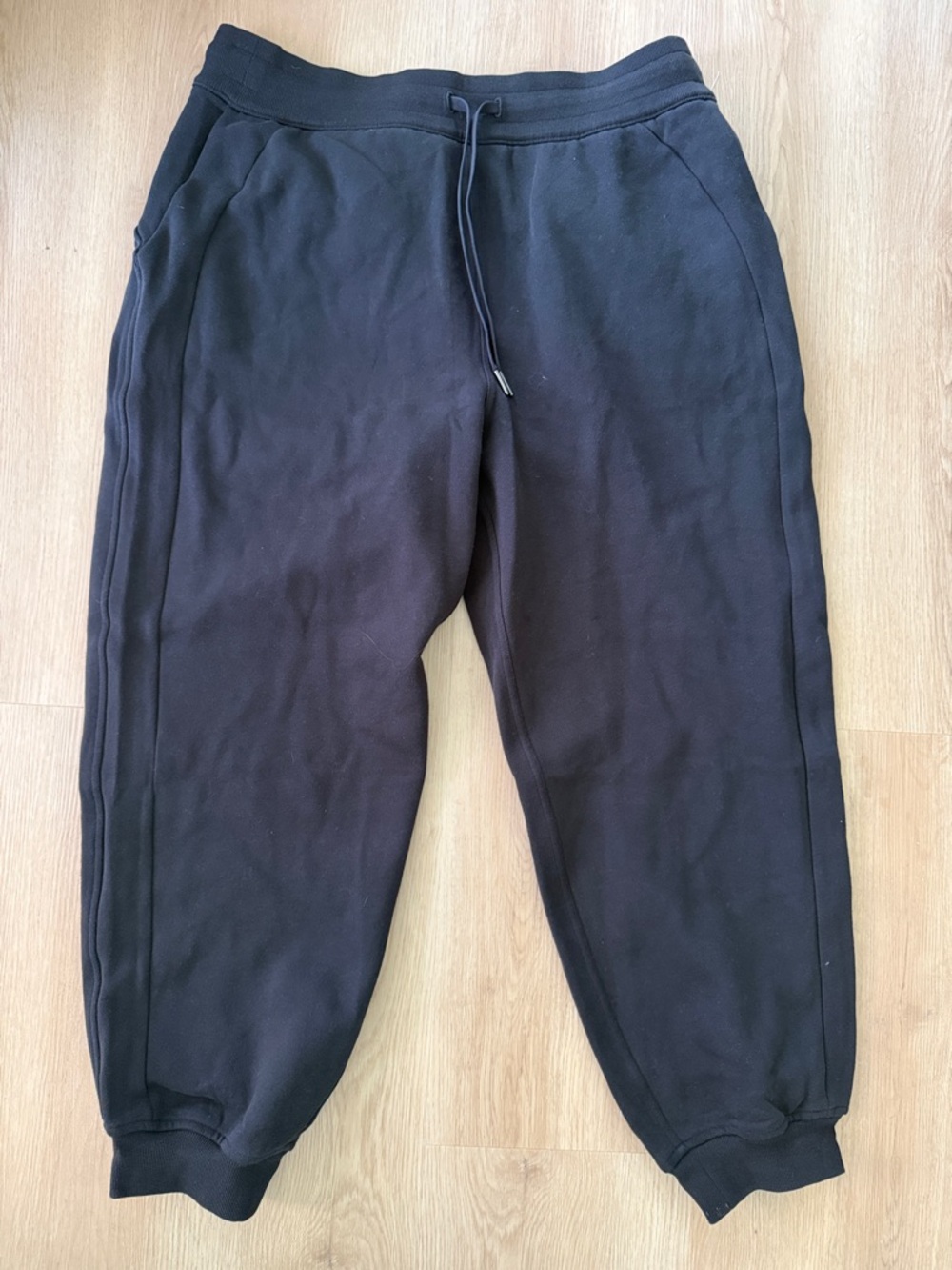 NWOT lululemon scuba relaxed high-rise jogger size 14 black